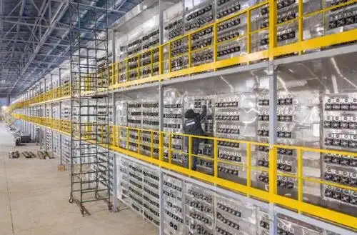 A modern mining farm in Mexico showcasing its cutting-edge technology